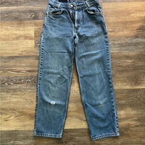 Vintage Levi’s 550 Relaxed Fit Student Jeans size 28